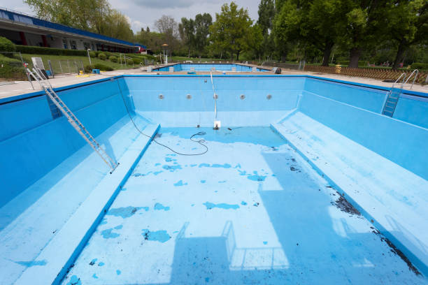 Best Basement water damage restoration  in Shorewood Tower Hills Harbert, MI